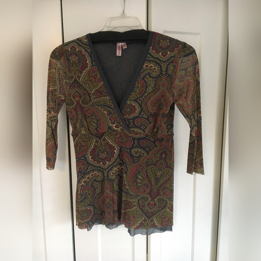 Sweet Pea mesh, lined tunic